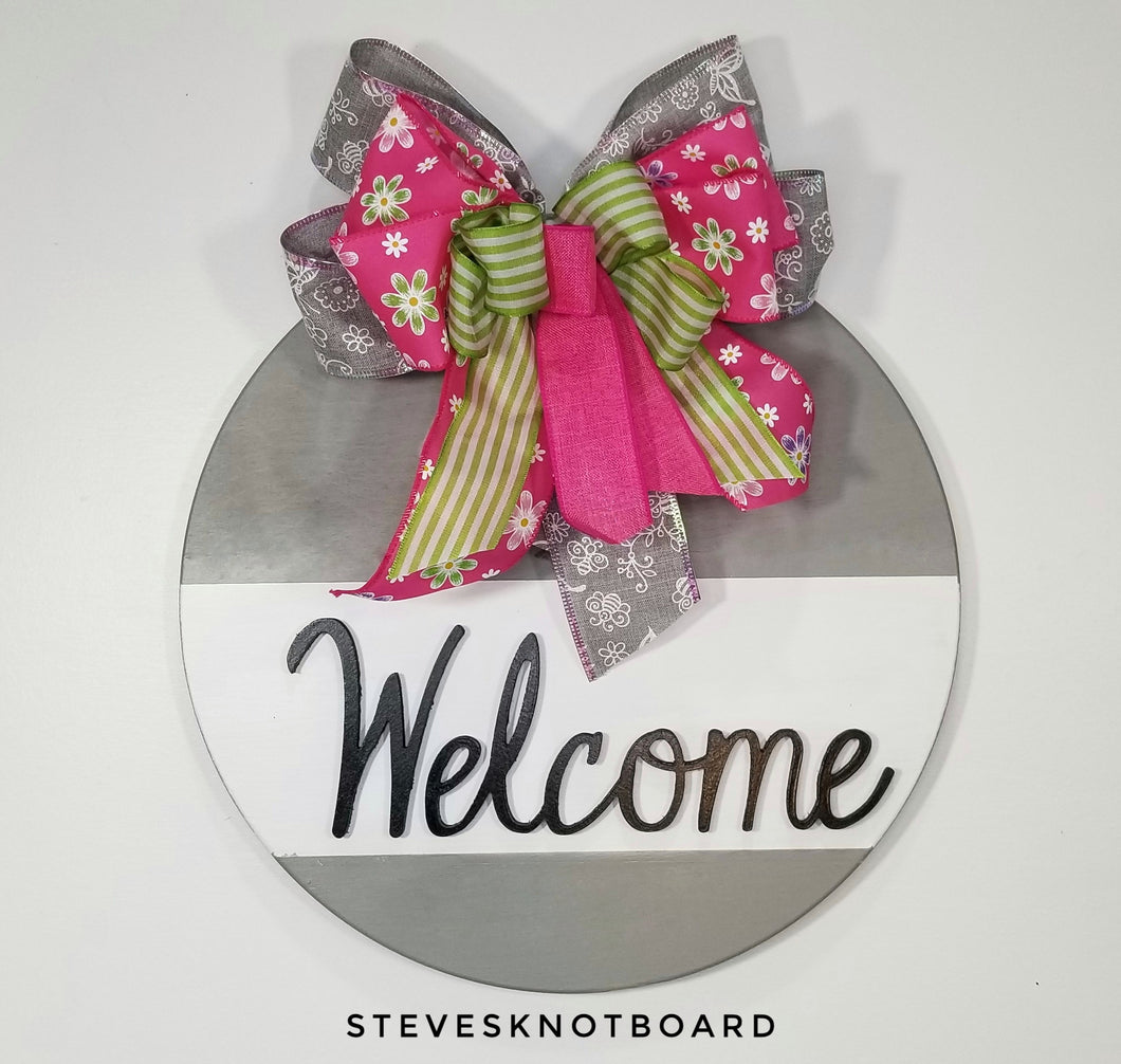 Welcome Sign with Interchangeable Bow (Grey w/ Hot Pink Flower, Lime Green Striped Bow)